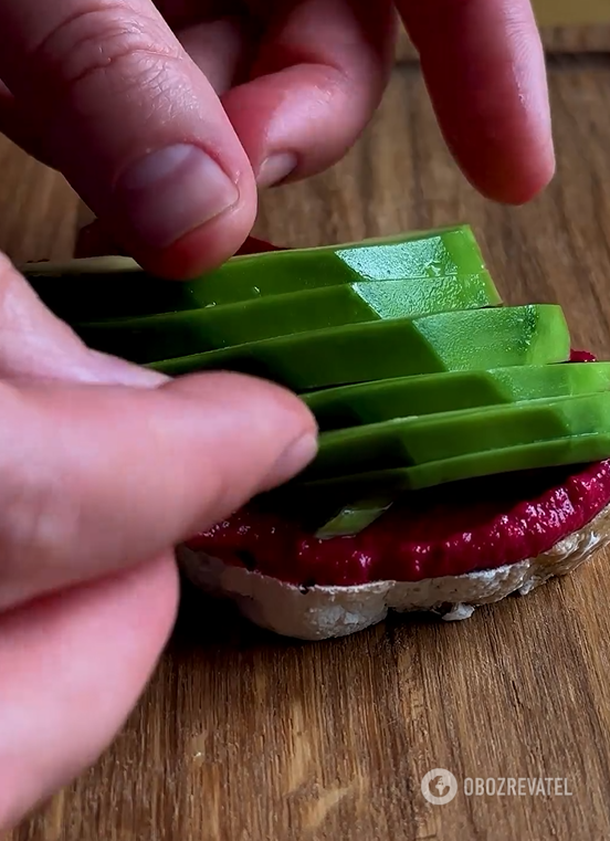 Instead of mayonnaise, ketchup and other sauces: how to prepare healthy beet spread in 10 minutes