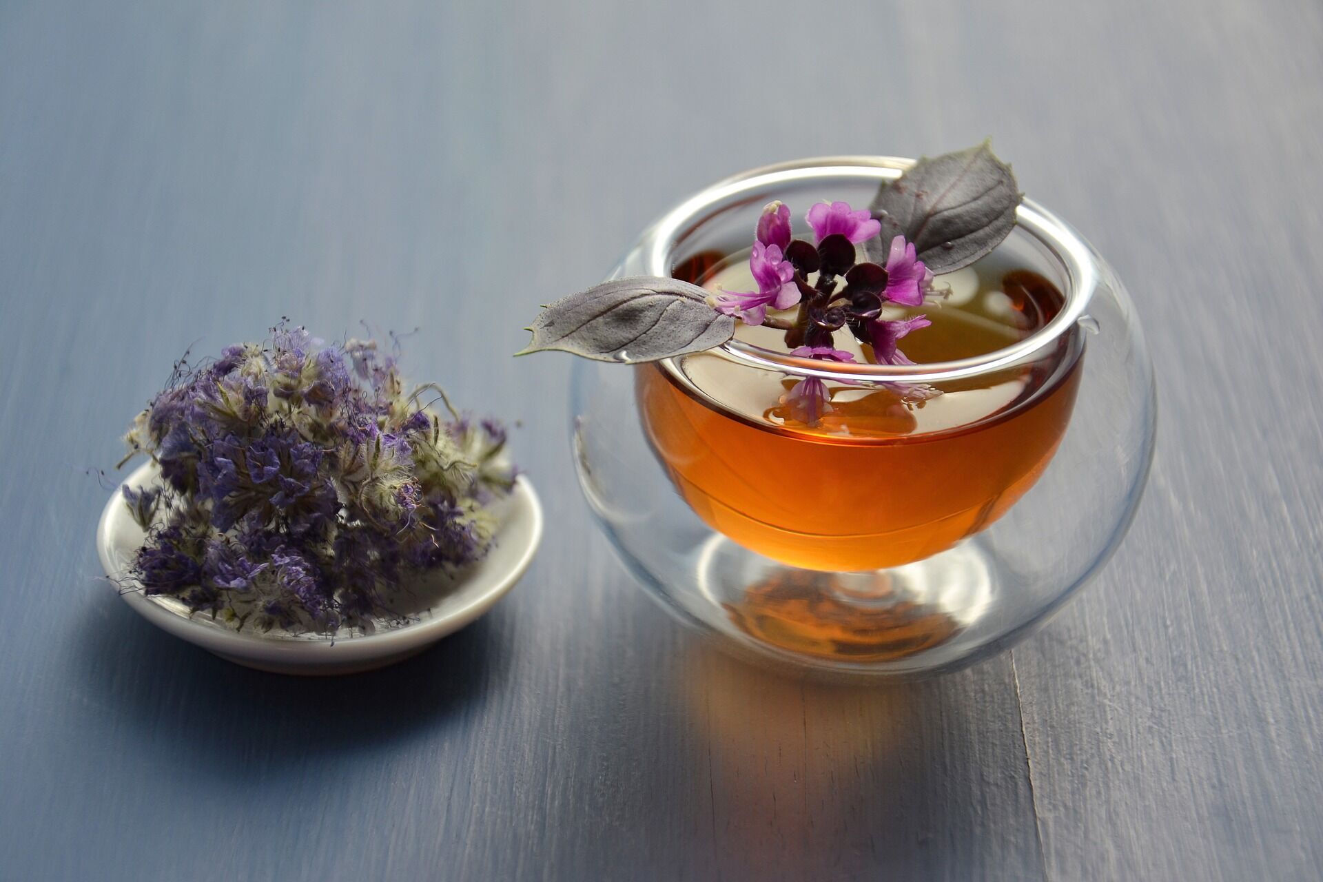 Tea is a natural universal adaptogen