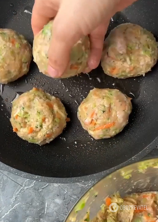 What to add to minced chicken for cutlets: will be soft and juicy