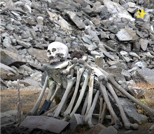 ''Lake of Bones''. Hundreds of human skeletons found in the Himalayas at an altitude of 5000 meters: where did they come from