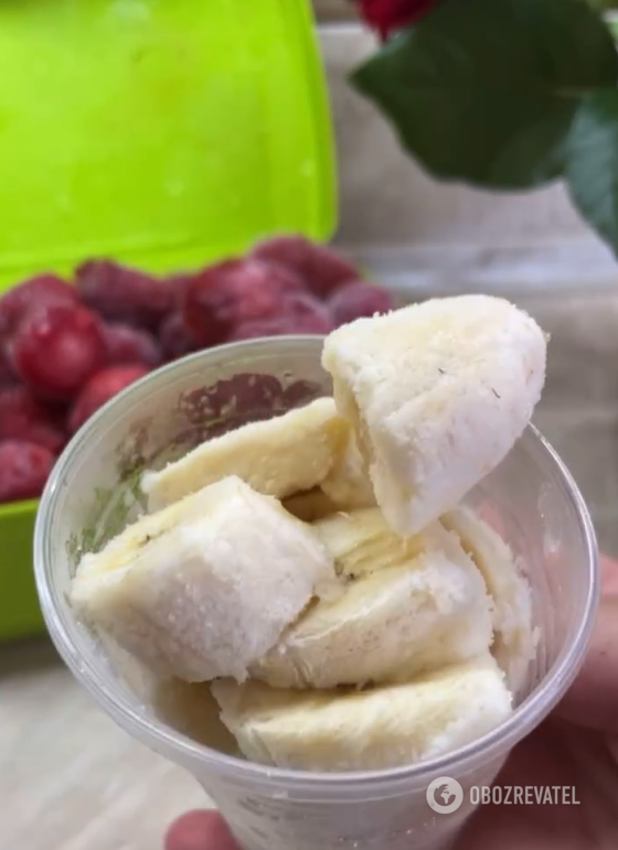 Cool strawberry banana sorbet instead of ice cream: how to make