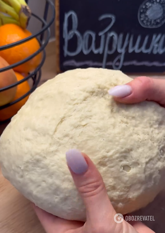 Puffy cottage cheese pies like in childhood: what to prepare the dough with