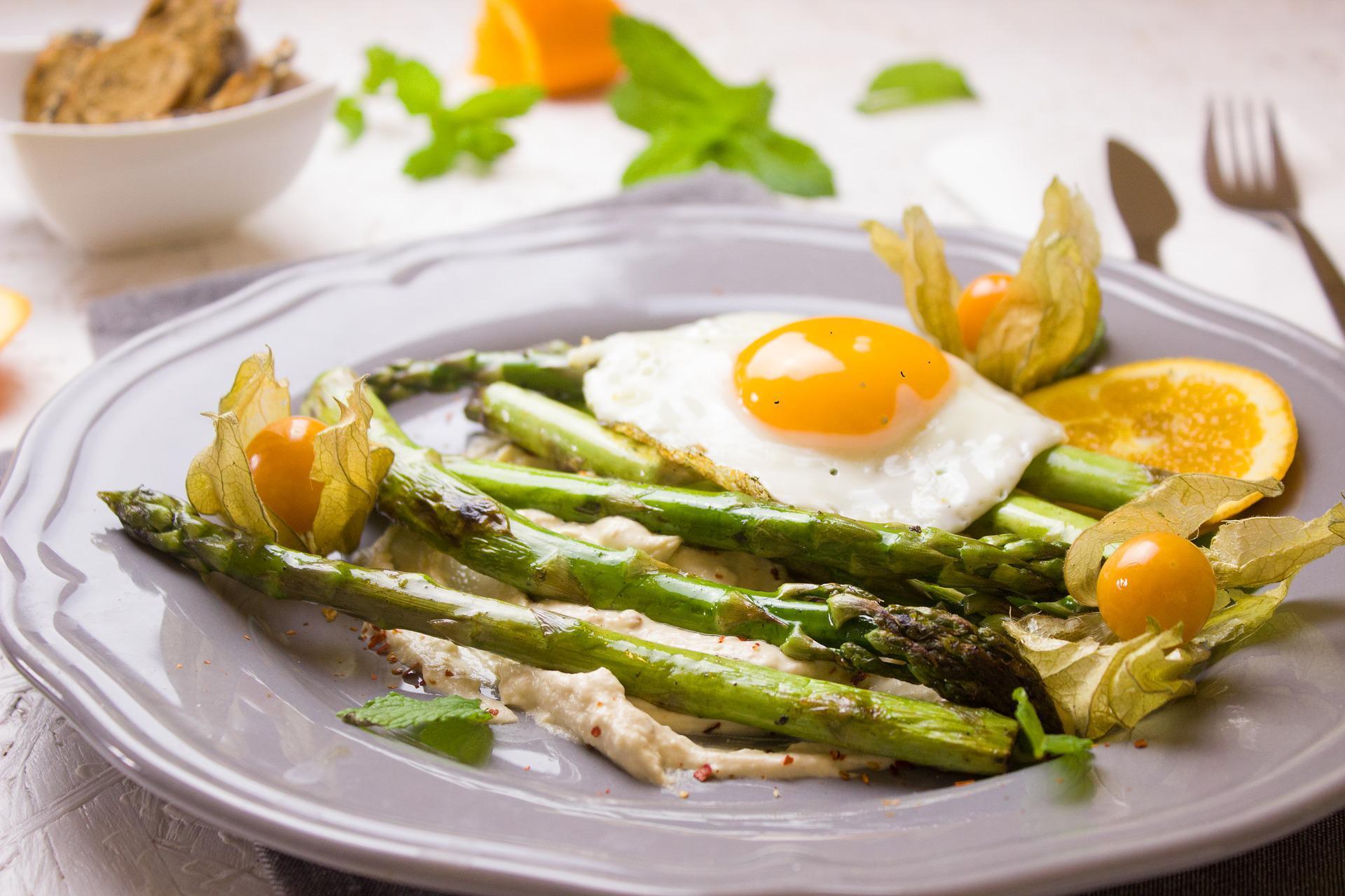 What to cook with asparagus