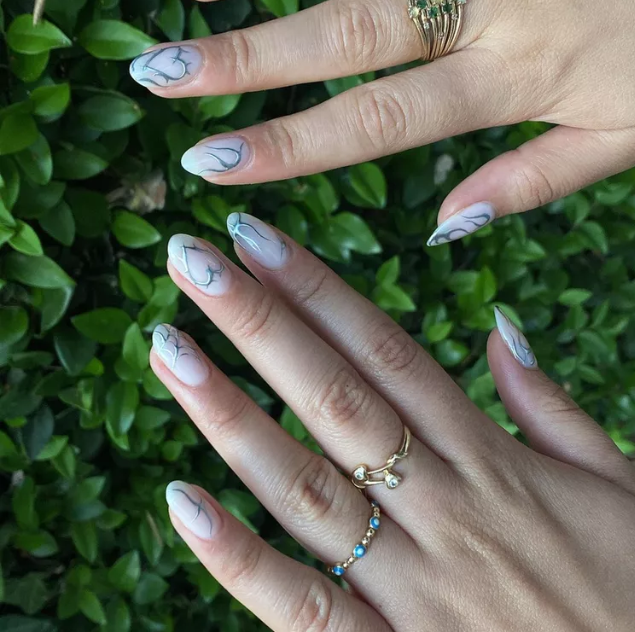 Manicure for August 2024: the most fashionable trends of the outgoing summer