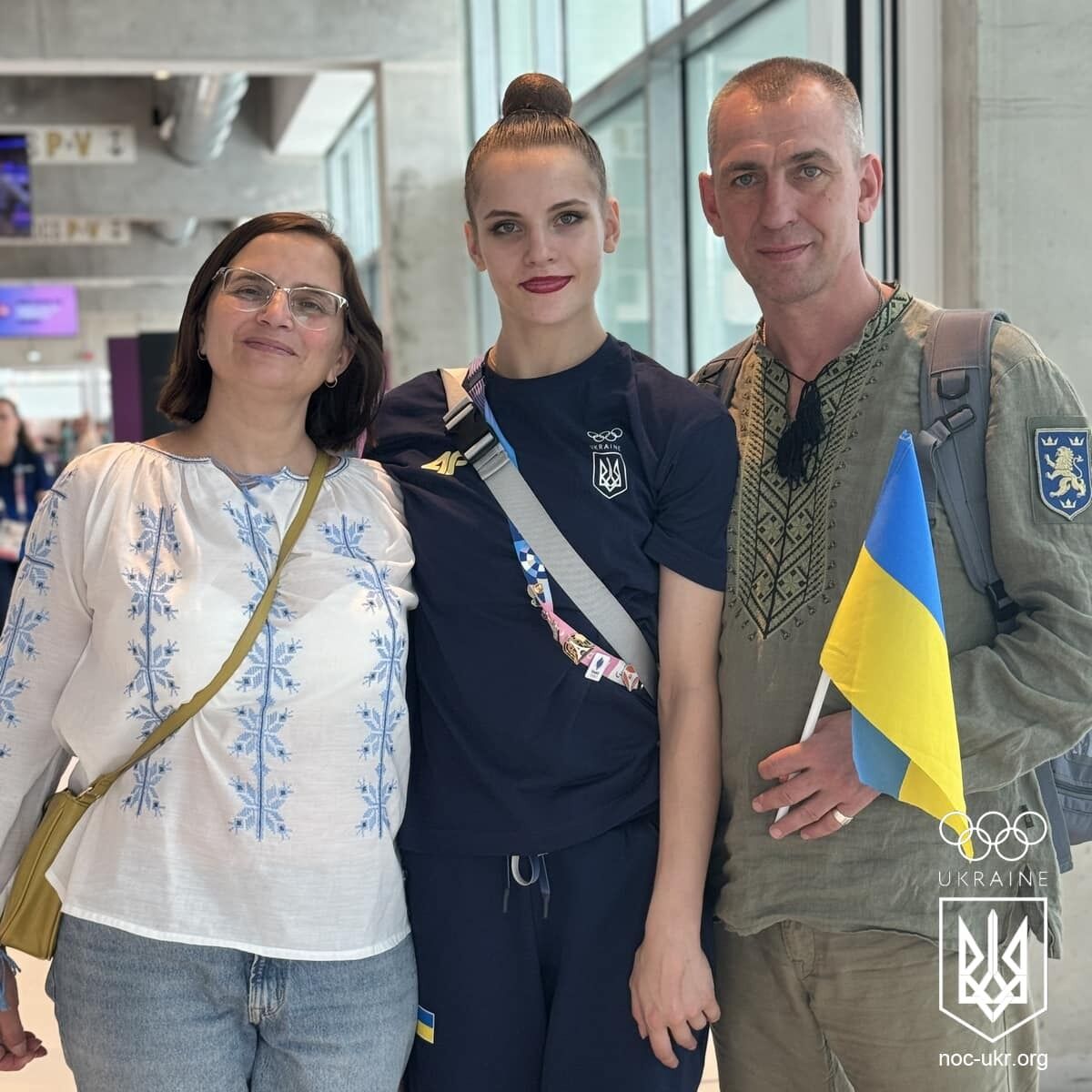 The father of the Ukrainian athlete came from the front to support his daughter at the 2024 Olympics. Photo