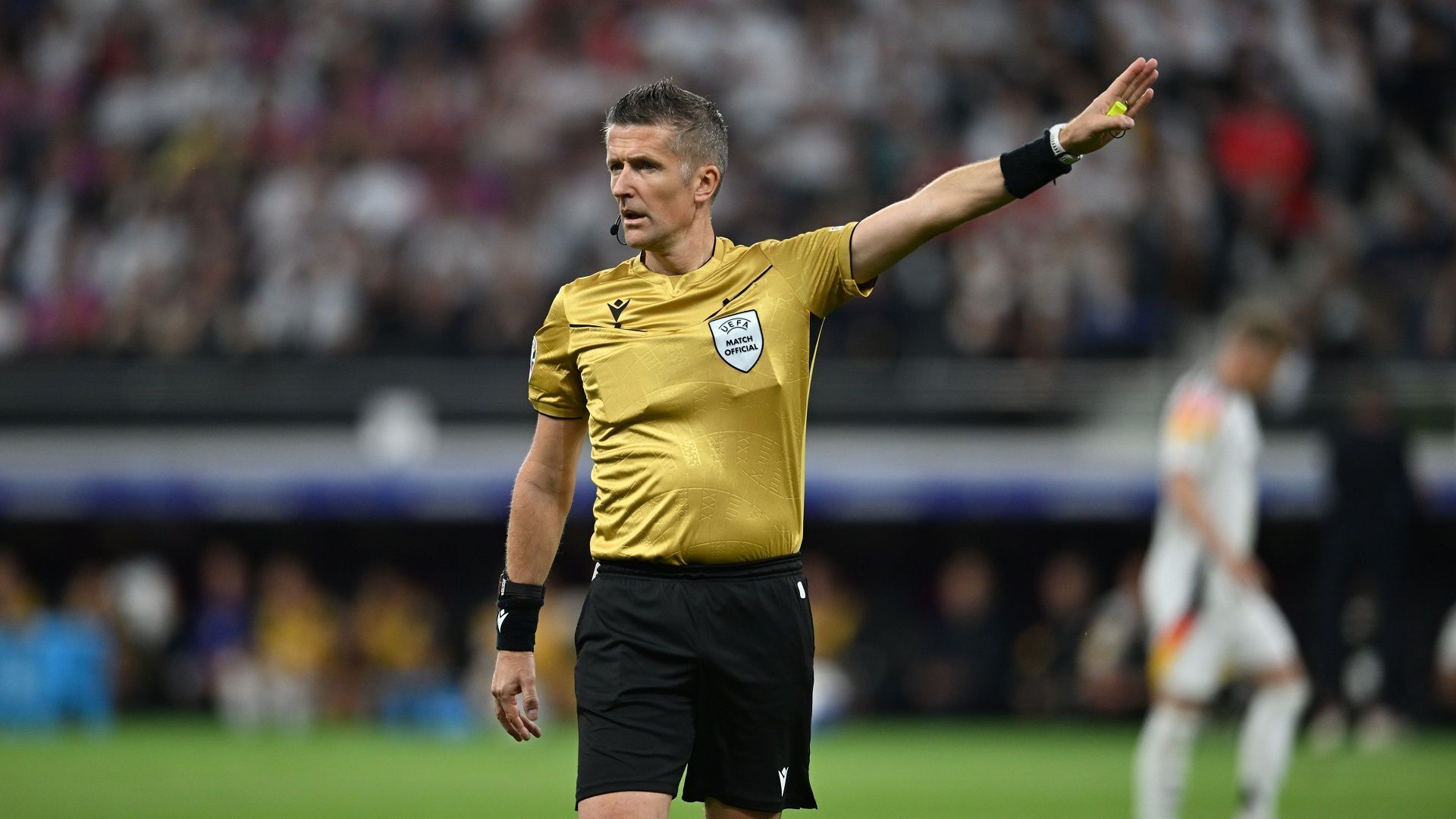 At first he agreed: the best referee in the world in 2020 ''dumped'' Russia