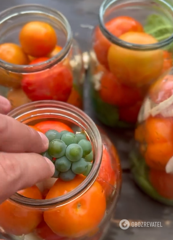 The most delicious pickled tomatoes with a special ingredient: Vitaliy Tylnyi shared his idea