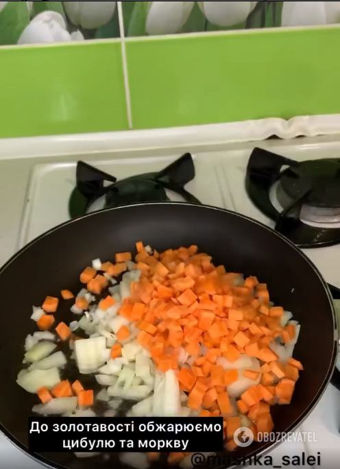 Frying vegetables for the dish.