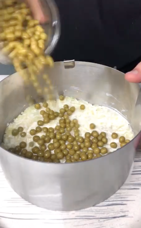 Salad preparation