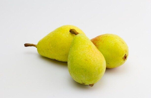 Baked pear in the oven.