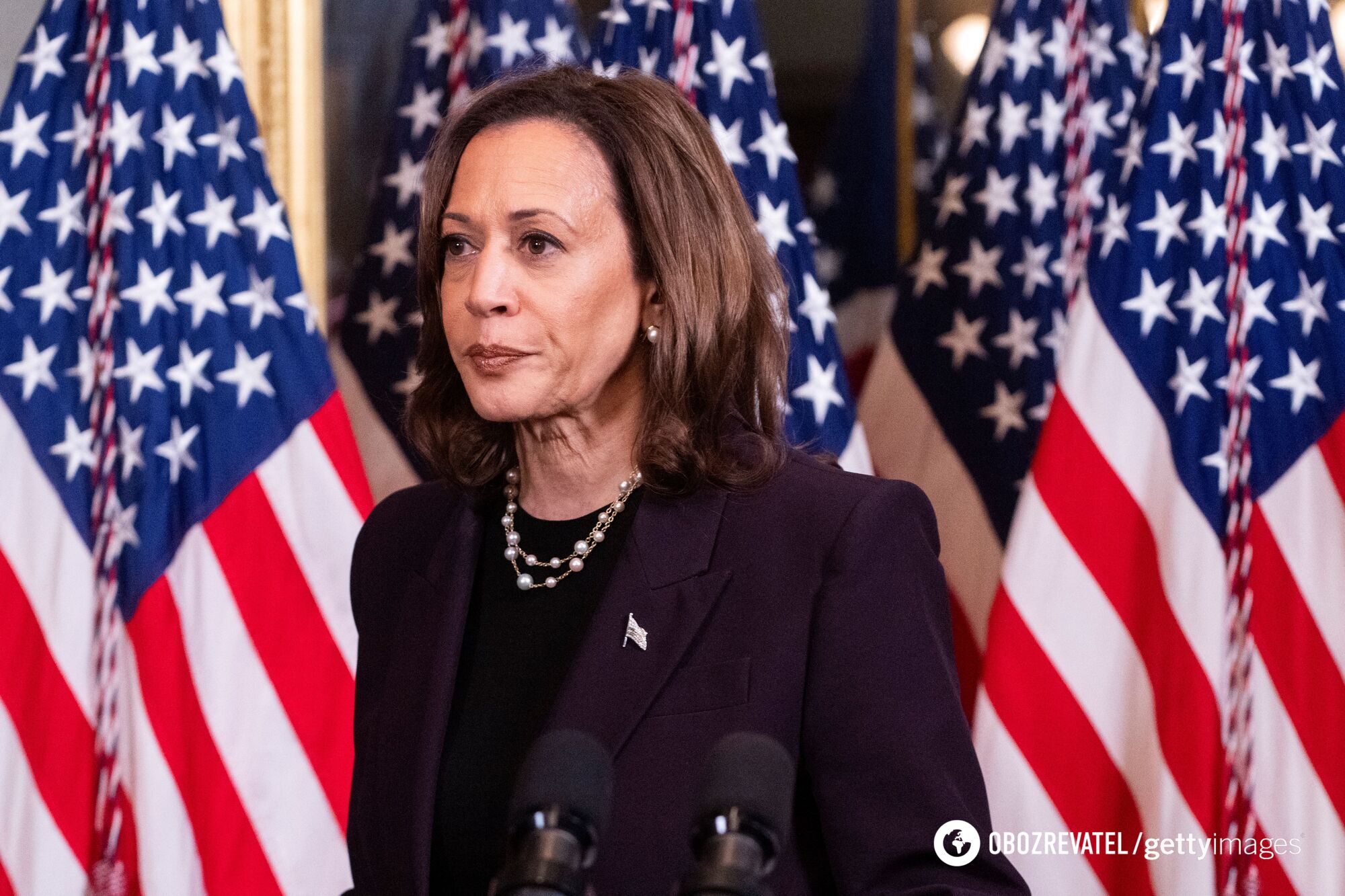 6 Kamala Harris campaign looks that showcase her style the best. Photo