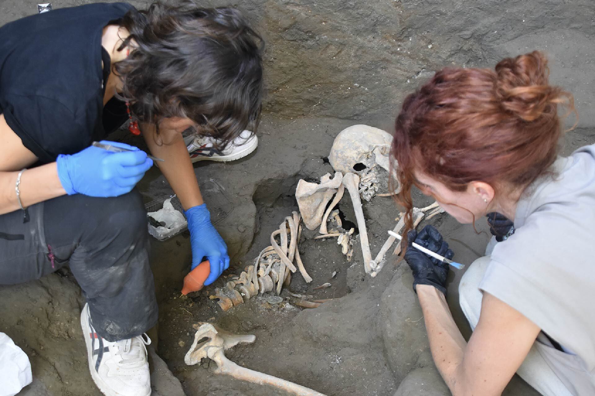 Pompeii victims died in 'extreme agony': archaeologists find skeletons of man and woman that shed light on events 2000 years ago