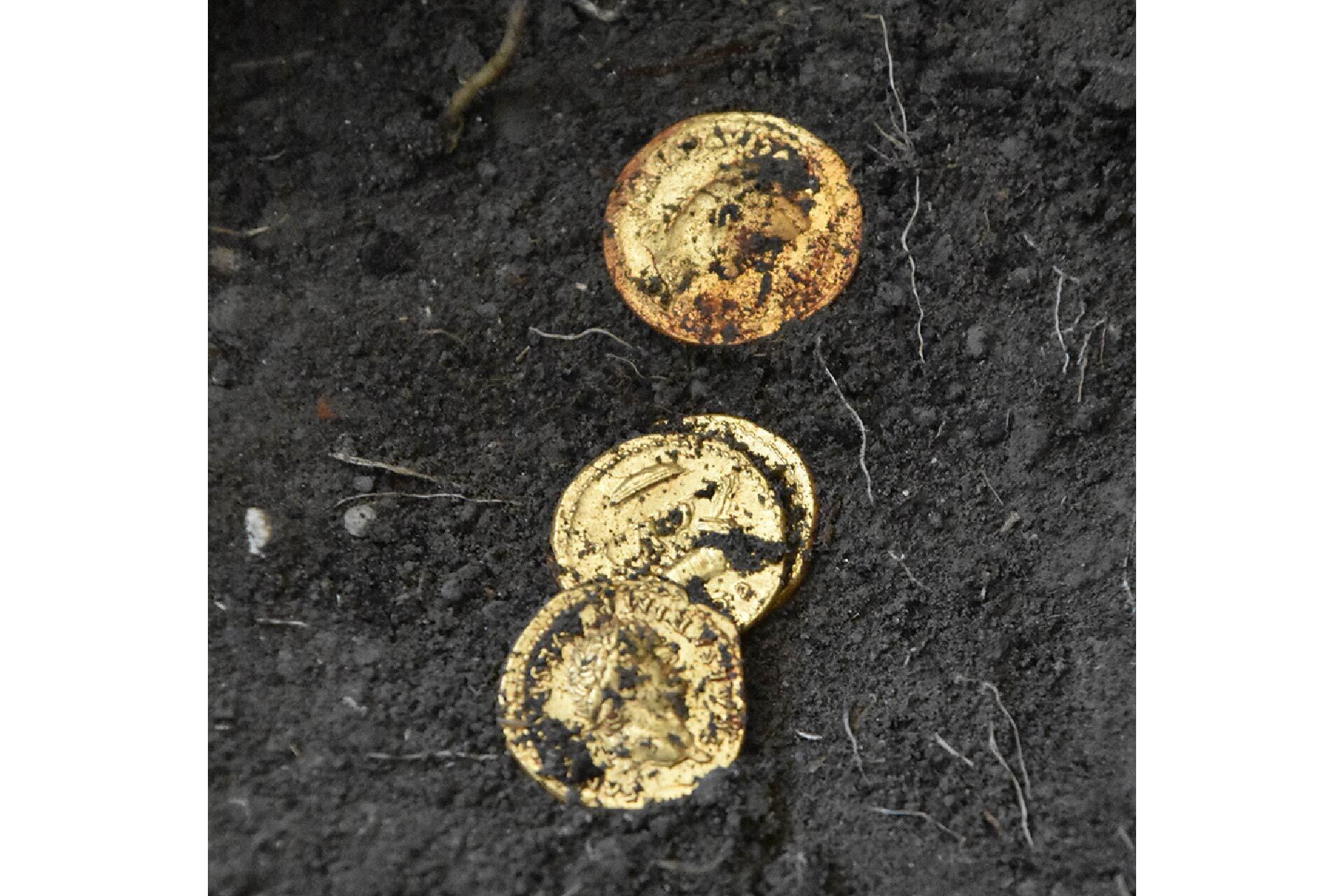 Pompeii victims died in 'extreme agony': archaeologists find skeletons of man and woman that shed light on events 2000 years ago