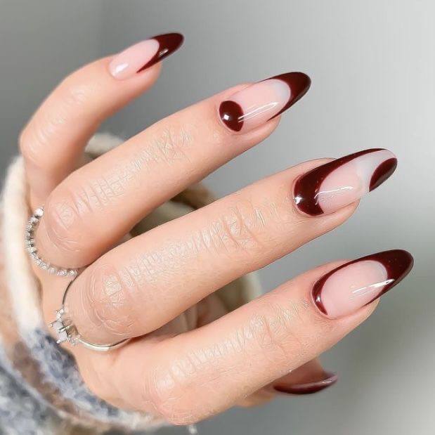 Black Cherry nails will be the trend for fall 2024: five ideas for inspiration. Photo