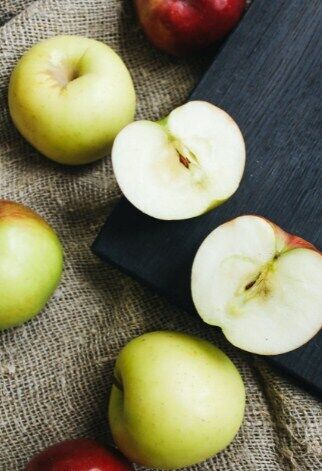 Apples for the filling.