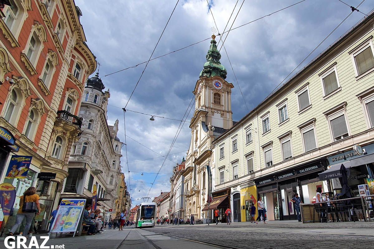 Jak Wiedeń, ale bez tłumów: gdzie wybrać się na wakacje w Austrii?