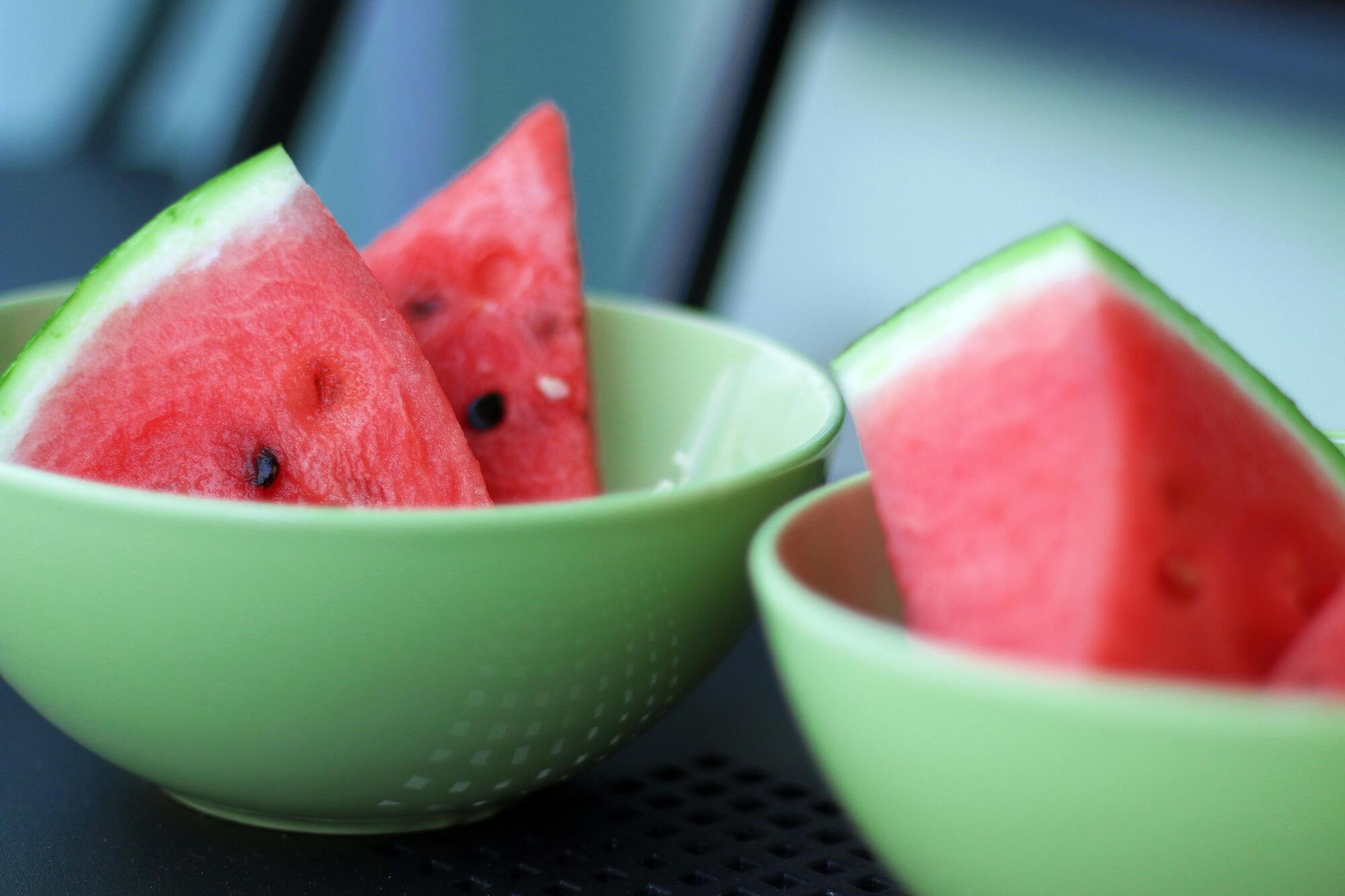 How to choose the right melon and watermelon in the store to avoid poisoning: tips from experts