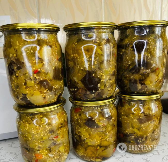 Delicious eggplant salad for winter: be sure to add plenty of pepper and garlic