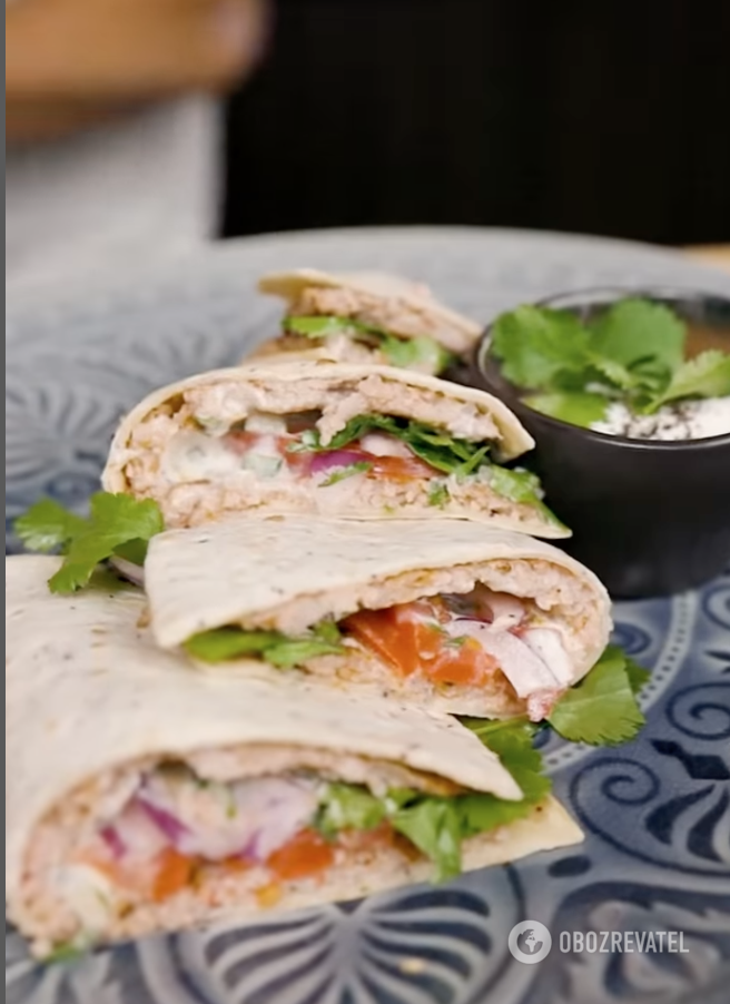 Ready-made pita bread with meat and vegetables