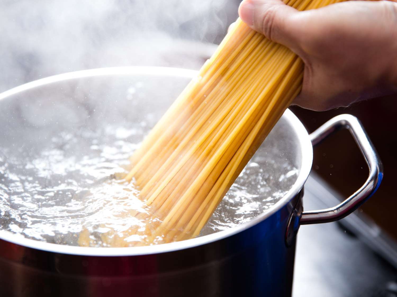 Don't make this mistake when cooking spaghetti: few people know about this nuance