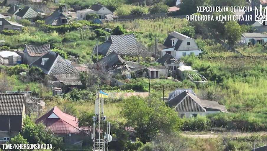 ''Don't lose faith'': more than two dozen Ukrainian flags have been flown over the occupied Kherson region. Video