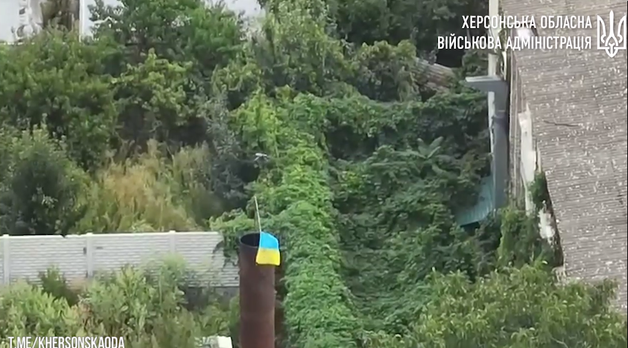 ''Don't lose faith'': more than two dozen Ukrainian flags have been flown over the occupied Kherson region. Video