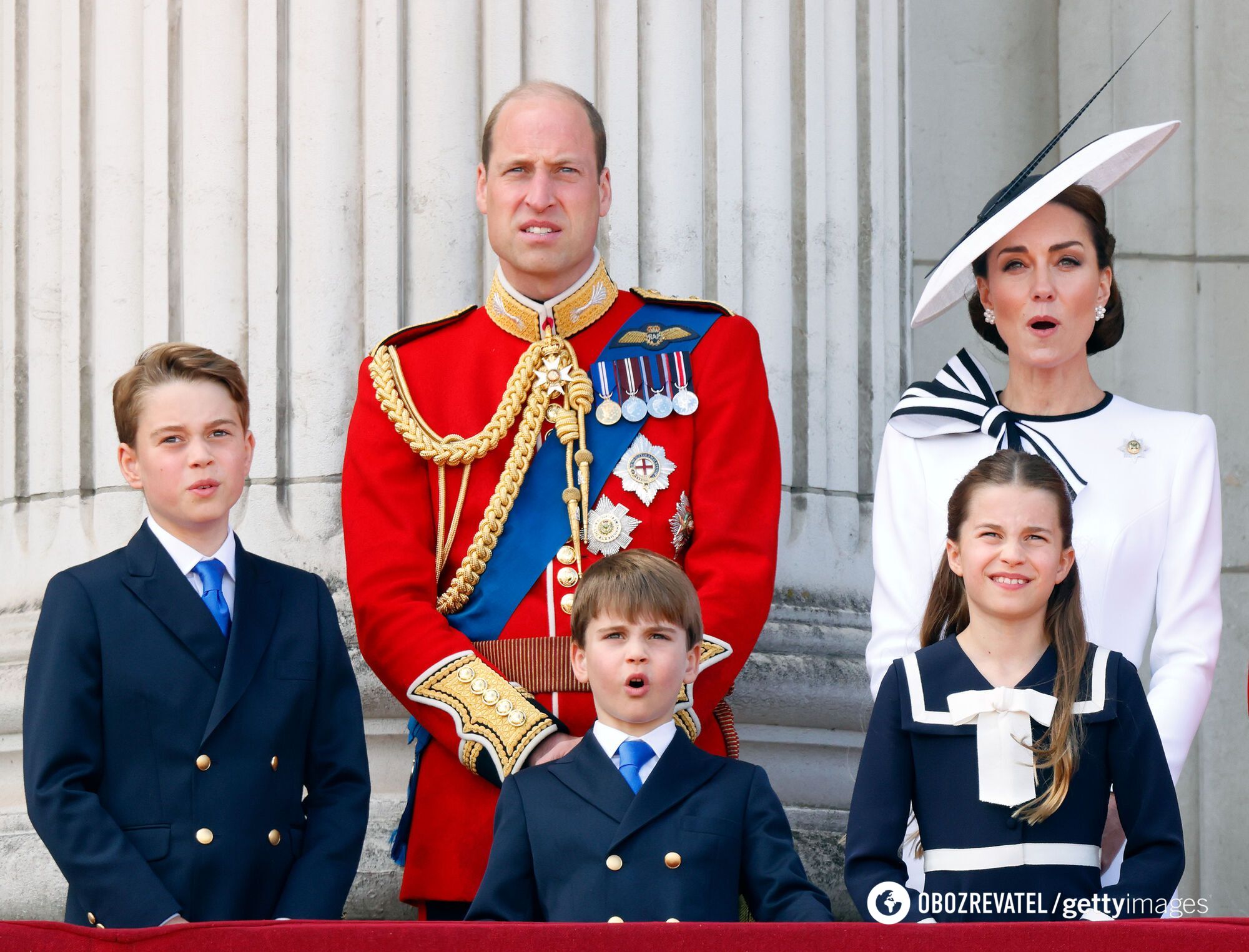 Princess Charlotte, Lady Louise and other royal children who successfully imitated their parents. 7 cute photos