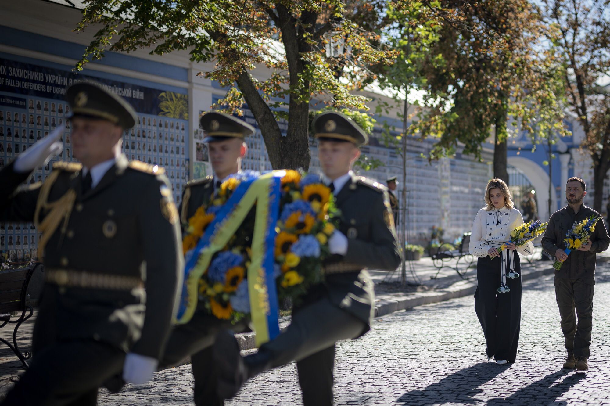 ''We will always remember our Heroes'': Zelenskyy honors fallen soldiers on Independence Day