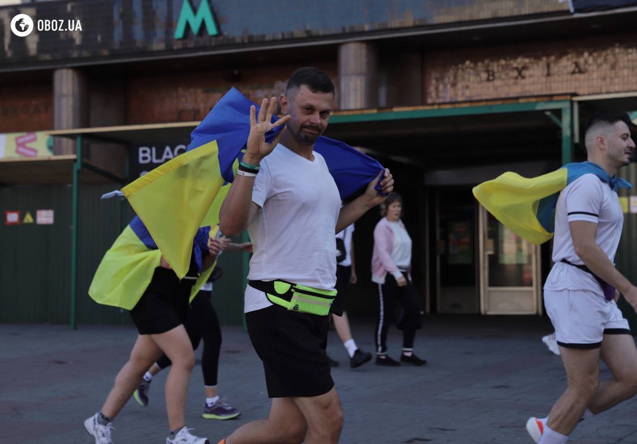 Ukrainian flags, embroidered shirts and honoring heroes: how Kyiv celebrates Ukraine's Independence Day. Photo report