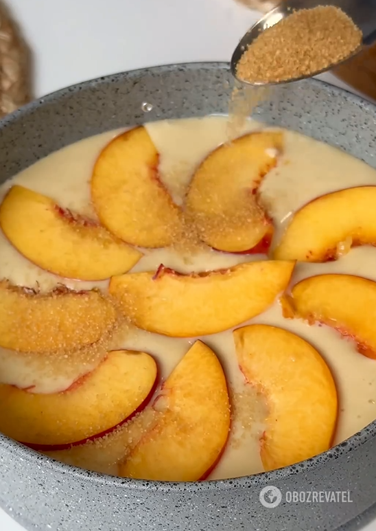 Fluffy peach pie for tea: it's easy to make