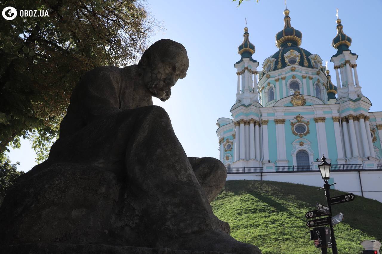 Ukrainian flags, embroidered shirts and honoring heroes: how Kyiv celebrates Ukraine's Independence Day. Photo report