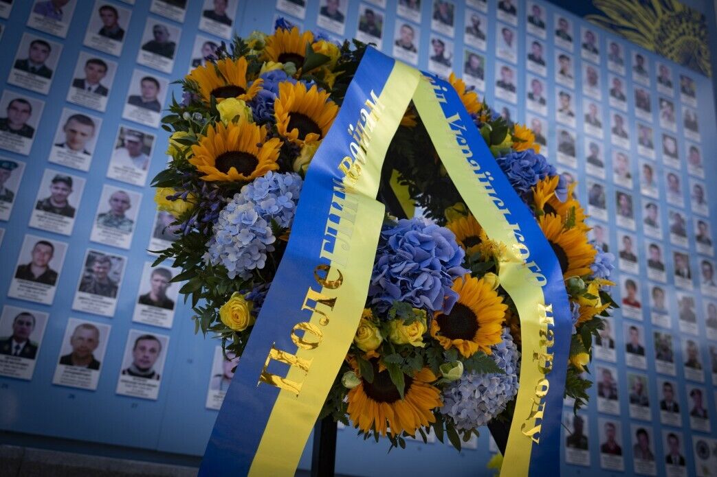 ''We will always remember our Heroes'': Zelenskyy honors fallen soldiers on Independence Day