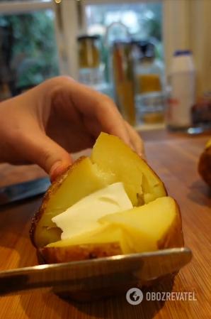 How to cook crispy jacket potatoes in just 25 minutes: an easy way