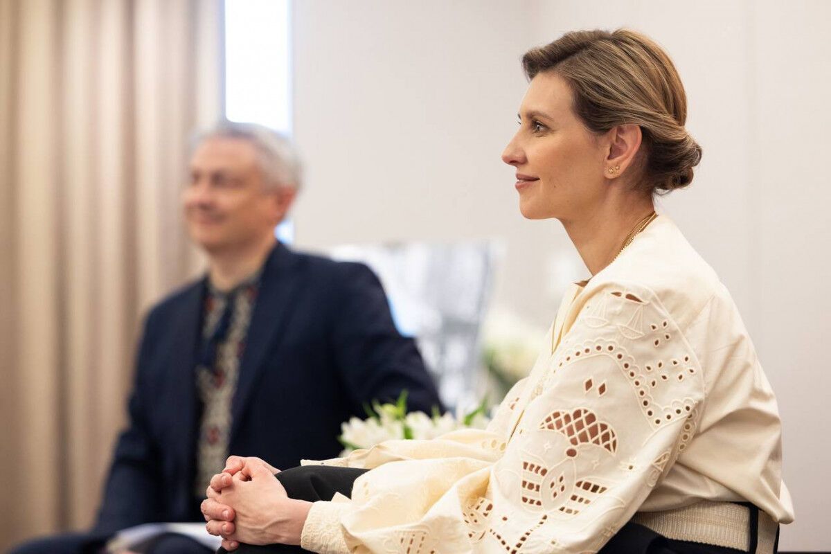 White embroidered shirt and Kyivan Rus-inspired earrings: Zelenska shines in elegant look from a Ukrainian brand