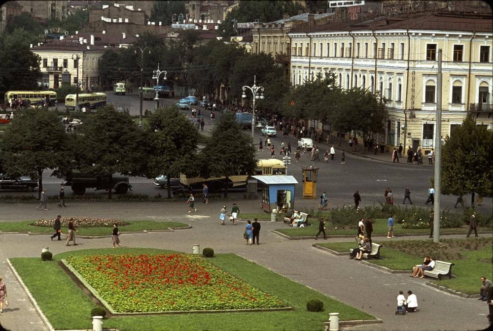 The web shows how the French scientist saw the center of Kyiv in 1964. Archival photo