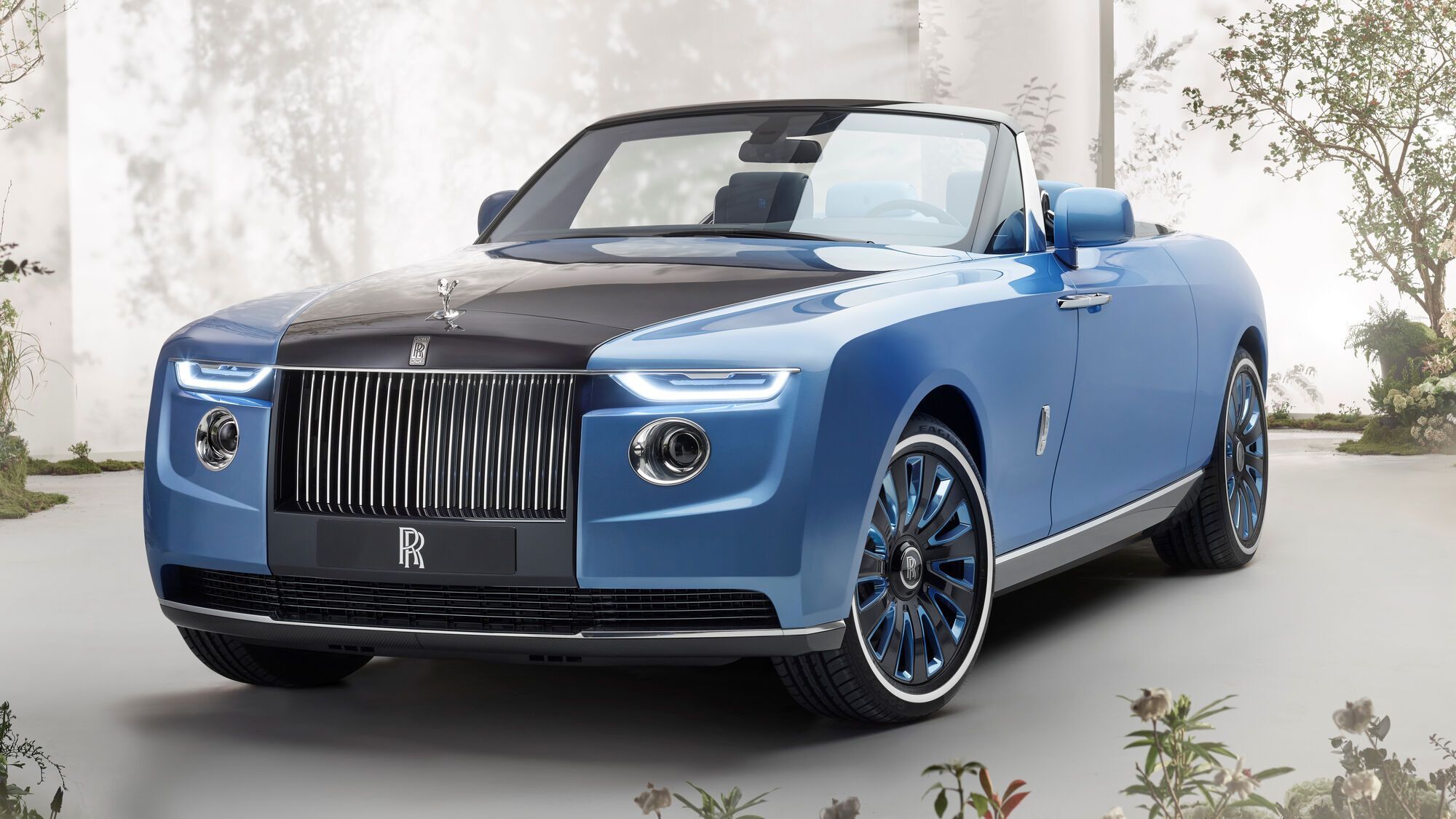 Everyone dreams of them: 5 of the most luxurious cars in the world