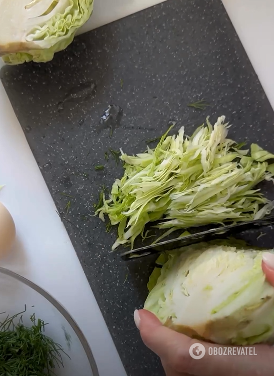 What is simple and healthy to cook from cabbage: a budget option