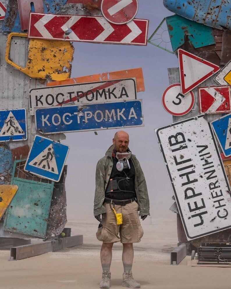 ''People touch the sharp edges and cry''. What does the Ukrainian installation I'm Fine at Burning Man 2024 mean?