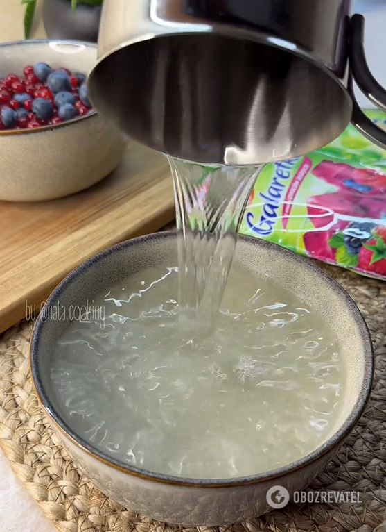 Better than Medovik and Napoleon: summer jelly cake without baking