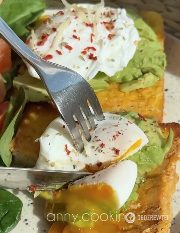 Delicious and healthy poached eggs