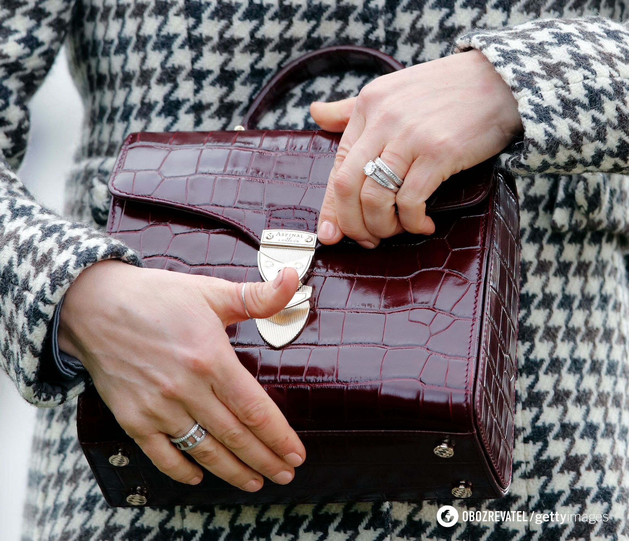 How Kate Middleton's favorite handbag looks like: this brand is adored by Camilla and other members of the royal family. Photo