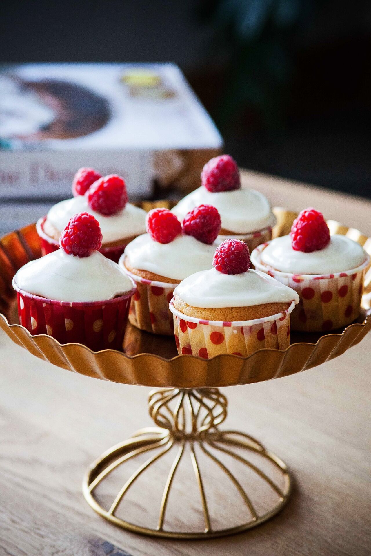 Raspberry muffins with chia seeds