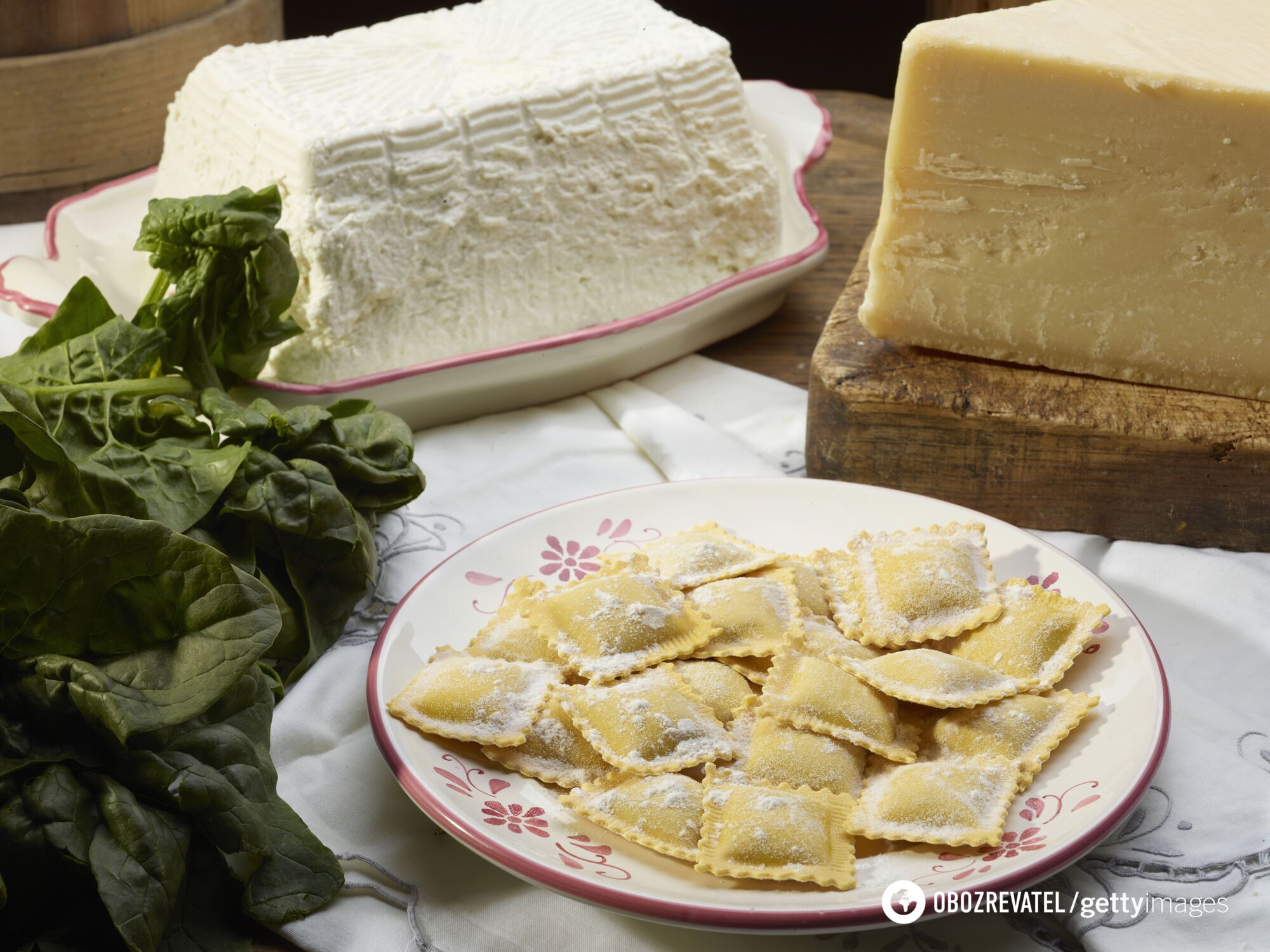 Dumplings with salty cheese and cracklings filling