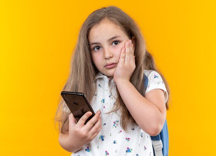 Almost 300 notifications a day! Scientists have proven that cell phones cause stress for both parents and children