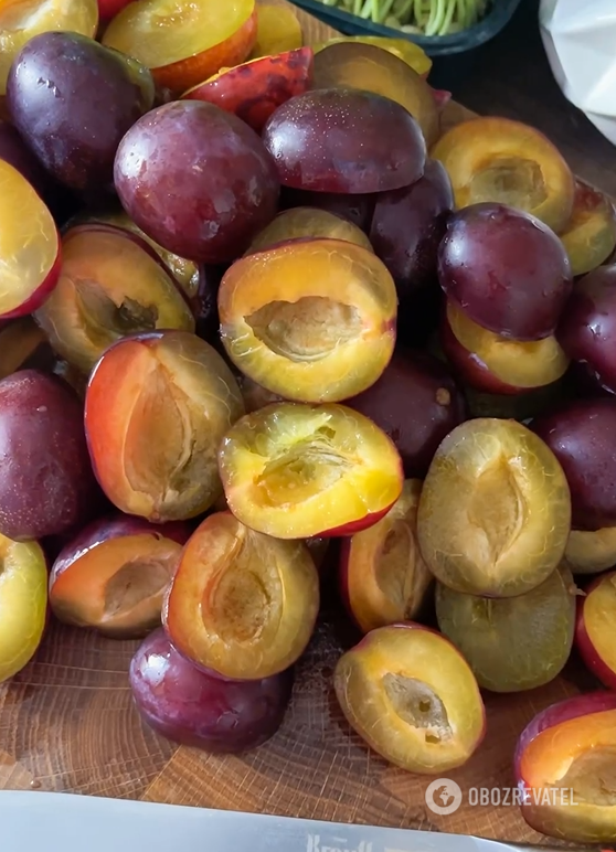 Plums in chocolate for the winter: how to prepare a tasty preparation