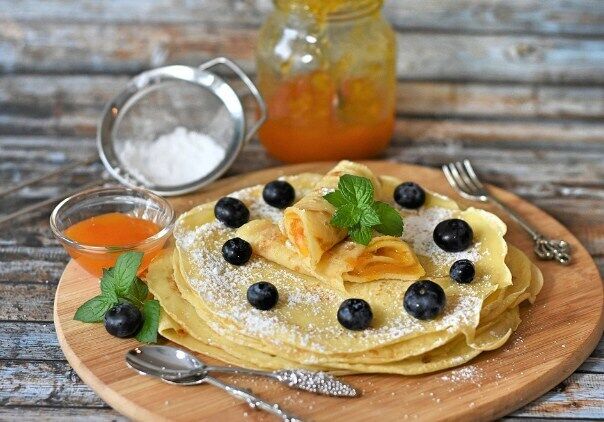 Dough for thin pancakes with milk without lumps