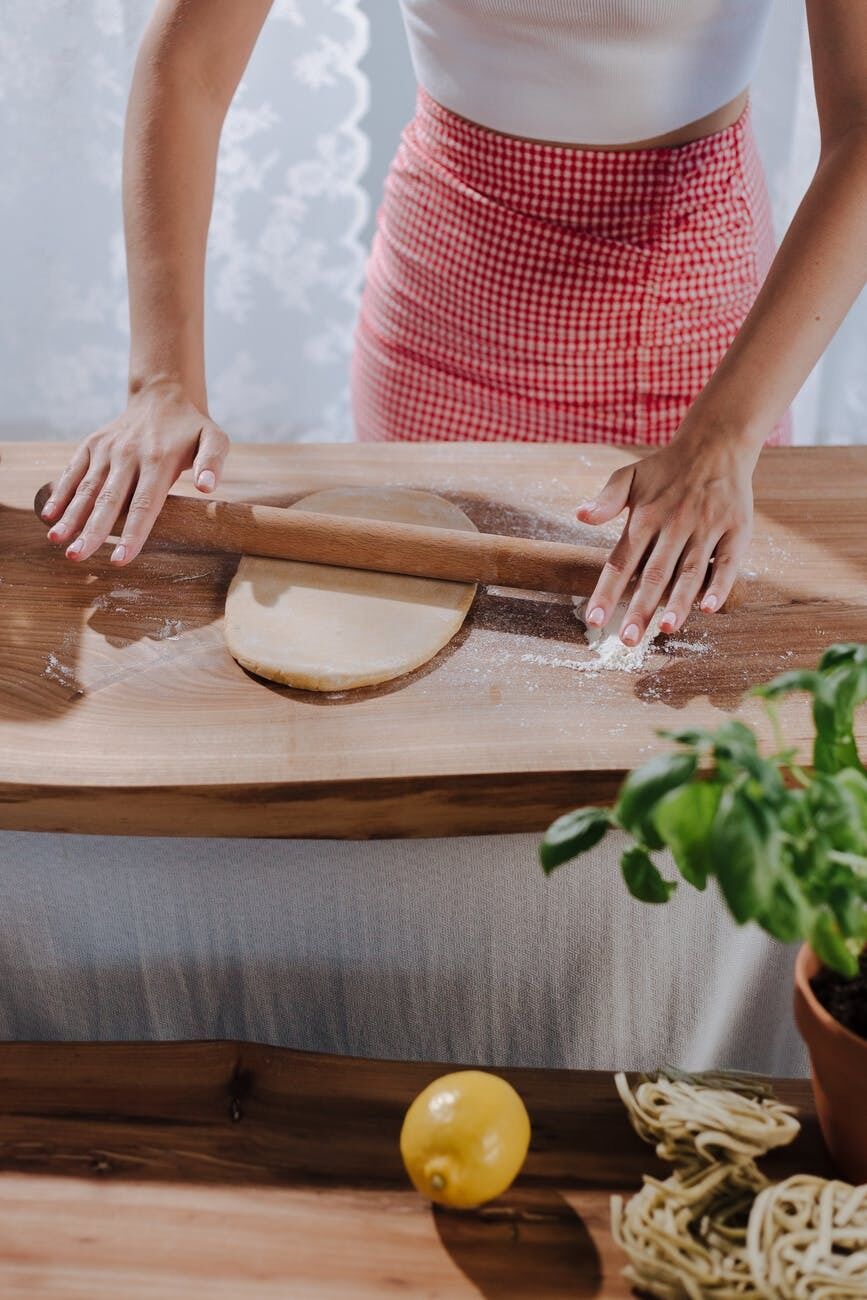 Preparing dough for bagels