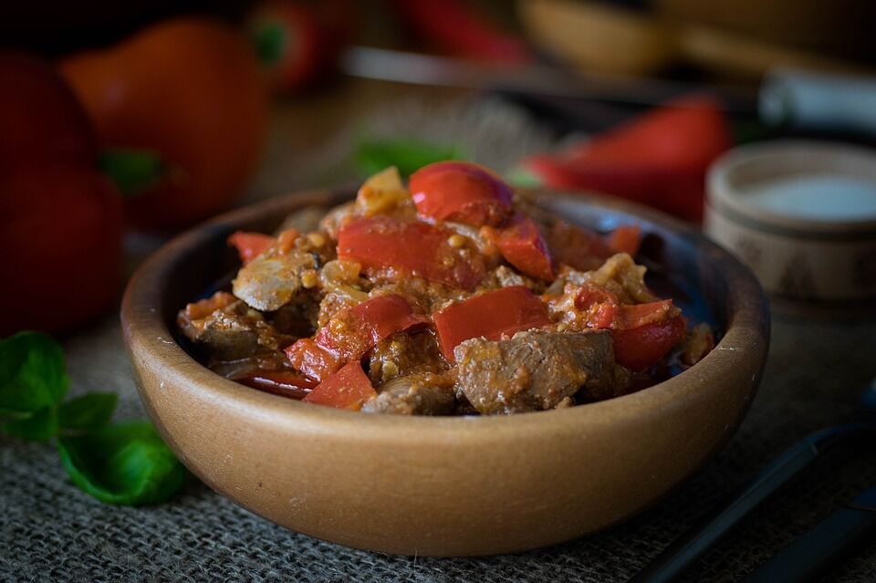 Liver with vegetables