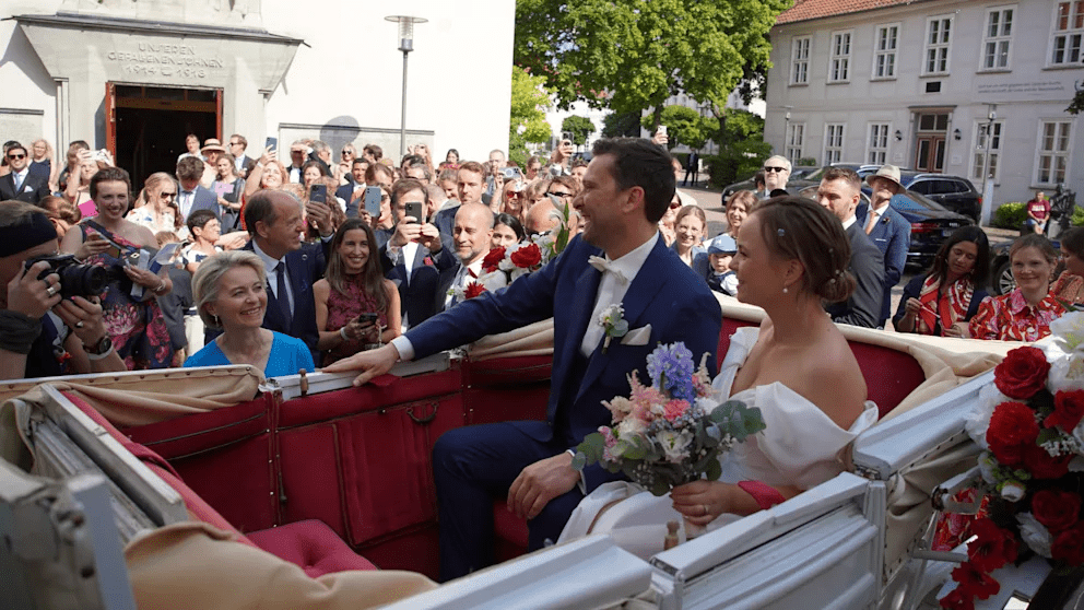 Córka Ursuli von der Leyen wyszła za mąż: mąż przyjął jej nazwisko. Zdjęcia