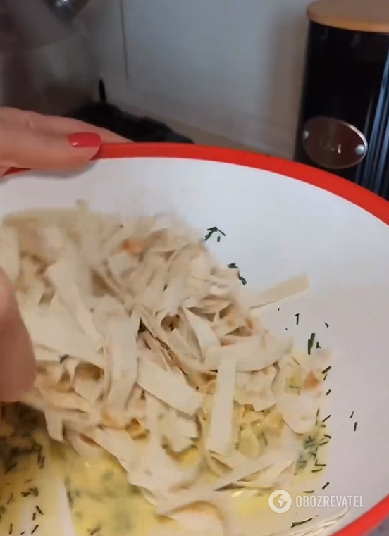 Lazy pita bread casserole for lunch: cooked without hassle